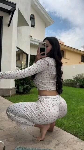 Trending Butt Cheeks Favorite kitty 🐱