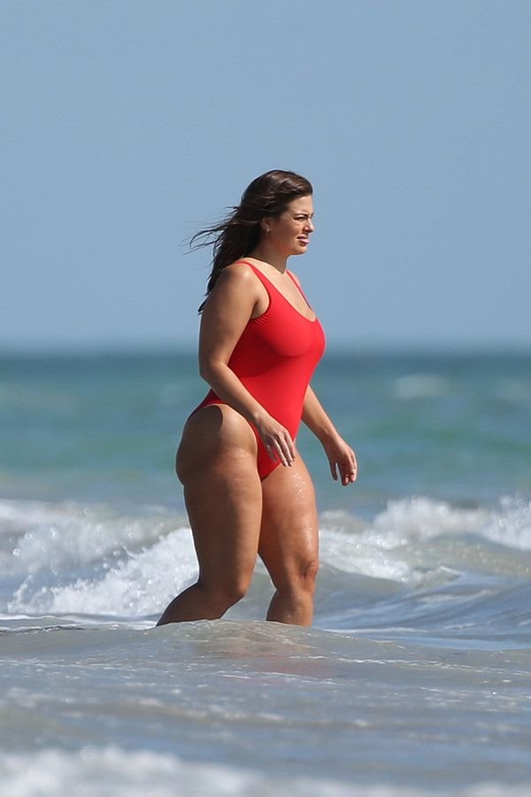Viral Cheeks-#Ashley #Grahams #Baywatch #Photoshoot #PICS